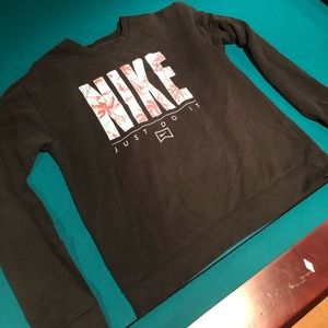 Nike crewneck sweatshirt
